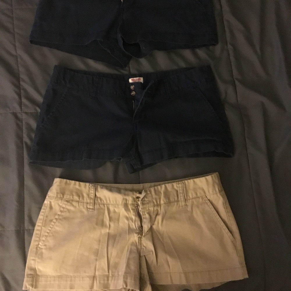 Mossimo Supply Co. Khaki Shorts 3 pairs ~ Size 7 ~ Used